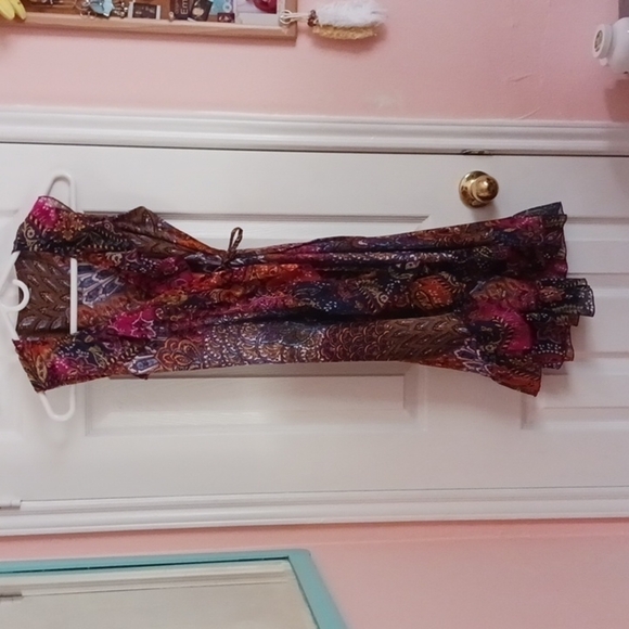 Silly Yeti RUFFLED WRAP AROUND DRESS - Picture 2 of 8